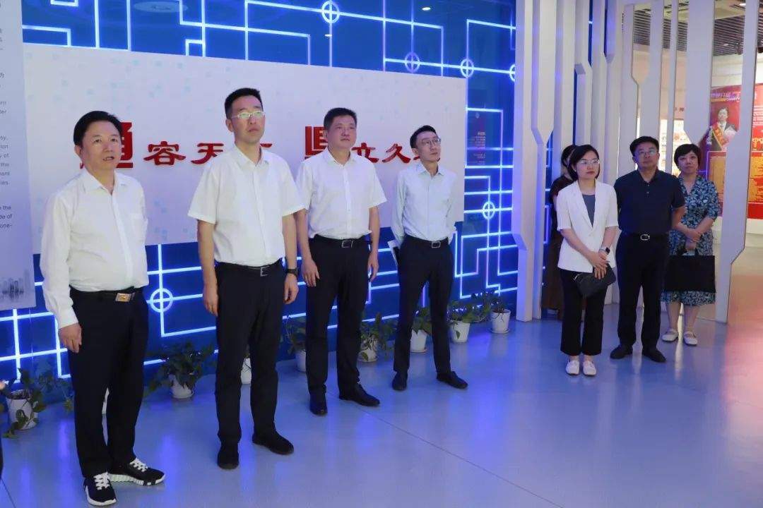 吴江区走访通鼎集团助力产业升级与企业创新发展